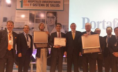 Álvaro Granados, Laima Didziulis, directora del Hospital Infantil Universitario de San José; Sergio Parra Duarte, rector de la Fundación Universitaria de Ciencias de la Salud; Jorge Gómez Cusnir, presidente de la Sociedad de Cirugía de Bogotá; y Luis Alberto Blanco, director del Hospital de San José. Cortesía