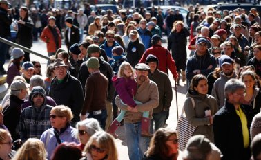 En elecciones primarias, demócratas y republicanos escogen sus candidatos a las elecciones presidenciales de noviembre. AFP