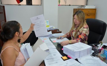 A diario, la secretaria general del concejo y la abogada de la corporación, con la ayuda del personal administrativo, tienen que responder decenas de requerimientos, los cuales se han multiplicado gracias a la fallida elección de contralor y personero. Edinsson Figueroa