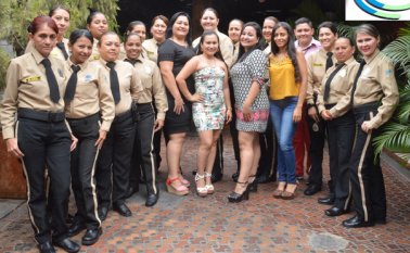 La fecha se celebró en el restaurante Rancho y Leña. Seguridad Zeffar Limitada