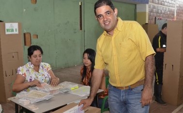 Francisco Cortés, quien ganó recientemente una tutela que le ordenó al Concejo hacerle la entrevista que no presentó en enero pasado, decidió renunciar a esta aspiración. Archivo