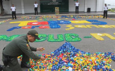 Casi una tonelada recogió la Policía con la ayuda de los vecinos de Cúcuta, Los Patios, Villa del Rosario, San Cayetano, El Zulia y Puerto Santander. Policía Nacional