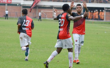 Cúcuta Deportivo no pudo repetirle la dosis al Atlético Bucaramanga y debió conformarse con un empate en el torneo de la Copa Colombia. Edinsson Figueroa