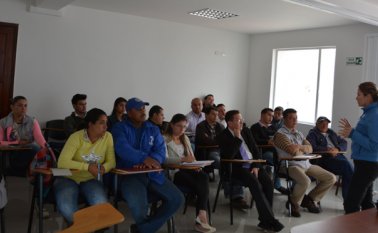 El Fondo Adaptación desarrolló con la comunidad la auditoria visible del proyecto de protección del sistema de acueducto. Roberto Ospino