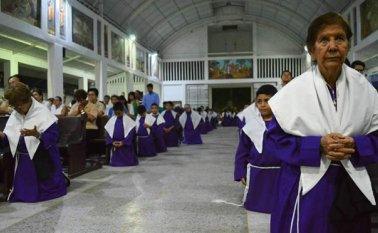 Realizan su diario trabajo con actos de caridad, servicio pastoral y acompañamiento a la comunidad. Hermandad de nazarenos del barrio Guaimaral
