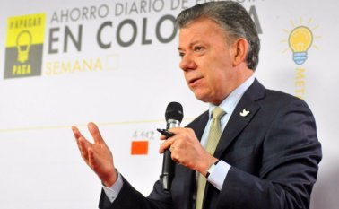 El presidente Juan Manuel Santos dijo que el martes los colombianos ahorraron 7.96 % de luz. Archivo
