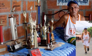 Con parte de sus trofeos, ‘Cachirulo’ muestra sus logros en el deporte. César Obando