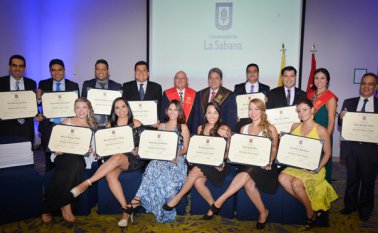 Estos son los recién egresados. Edinsson Figueroa
