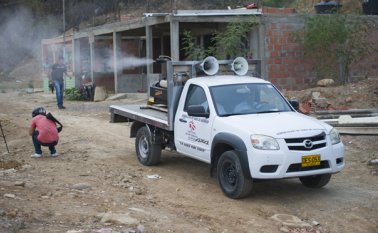 La lucha que emprendieron autoridades y comunidad para erradicar los criaderos del mosquito transmisor del virus del zika empezó a dar resultados en la ciudad al bajar el número de casos. Mario Caicedo
