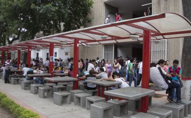 Los estudiantes intentaron alguna comunicación con el viceministro de Educación, Víctor Saavedra, quien hizo presencia en Cúcuta el pasado miércoles. Luis Alfredo Estévez