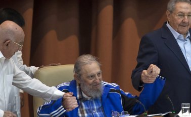 Esta es la segunda vez en el año que aparece Fidel Castro. AP