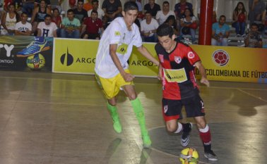 El equipo de Cúcuta Niza tendrá en casa la oportunidad de hacer otra memorable presentación, esta vez ante Deportivo Saeta, en el partido de ida por los cuartos de final de la Liga Argos Fútsal.  Edinsson Figueroa