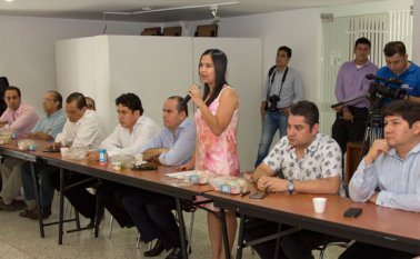 Margarita Contreras Díaz, presidenta saliente de la Comisión, indicó que durante su gestión se priorizaron propuestas en infraestructura y mejoras en la competitividad de los empresarios de la región. Alfredo Estévez