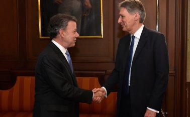 Santos se reunió con el secretario de Estado para Asuntos Exteriores de la Manconunidad Británica, Philip Hammond, quien estuvo de visita oficial en Colombia. Colprensa