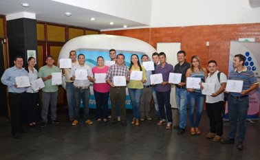 El evento se llevó a cabo en el Teatro Avenida. Rodrigo Sandoval