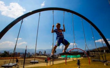 Según cifras de Medicina Legal, de los 16.243 casos, 8.069 menores continúan desaparecidos (49.7%). Colprensa