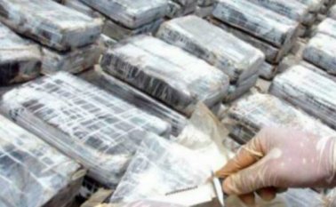 Los hombres fueron capturados con 340 kilos de cocaína en su posesión y sentenciados a 11 años y a ocho años y medio de cárcel. Internet | Referencial