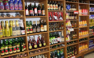 El proyecto del Ley prevé cobrar un valor por cada grado de alcohol más un 25% sobre el precio y 5% del IVA a cada bebida alcohólica. Archivo