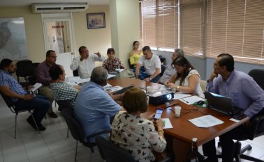 En una mesa de trabajo, que se llevó a cabo este martes, los productores de carbón solicitaron disminuir el impuesto social que cobra el Ministerio de Hacienda por el uso de estos explosivos. Rodrigo Sandoval