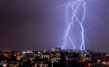El sábado por la tarde cayó en París una fuerte tormenta.