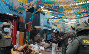 Más de 2.500 integrantes de la Fuerza Pública realizaron un gigantesco operativo en el sector de ‘El Bronx’, este sábado. Colprensa
