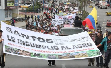 El Ministerio del Interior lamentó la decisión de la Cumbre Agraria, Campesina, Étnica y Popular de llamar a la protesta. Colprensa