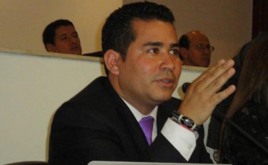 El representante a la cámara por Norte de Santander, Alejandro Carlos Chacón, es uno de los más firmes candidatos a ocupar la presidencia de la corporación para la próxima legislatura. Archivo