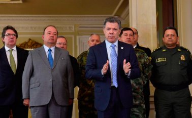 Durante la presentación del informe semanal de resultados de la lucha contra el crimen organizado, Santos solicitó que las marchas "se hagan en forma pacífica, que no haya bloqueos". Colprensa