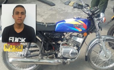 En esta motocicleta se desplazaba Duarte Celis con la adolescente luego de cometer el atraco. Archivo