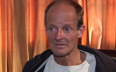 "La rehabilitación mía será al lado de mi familia. Estos 16 años fueron de mucha destrucción, de mucha muerte, de mucha soledad y de ver muchas cosas malas..." Captura de YouTube