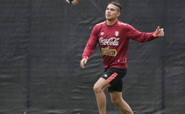 El atacante peruano Paolo Guerrero es el referente de su selección. AFP