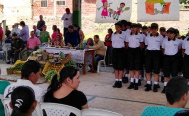 80 horas académicas entre la teoría y la práctica recibieron los integrantes que apoyarán a la Policía con campañas. Policía