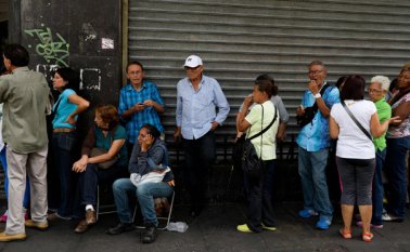 Según la organización Observatorio Venezolano de Conflictividad Social, en mayo pasado ocurrieron 52 saqueos y 36 intentos de saqueo, comparado con los 10 saqueos y 13 intentos de enero. AFP