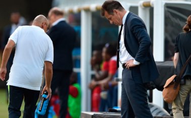 Dunga también había sido despedido de este mismo cargo después del Mundial de Sudáfrica 2010, tras perder 2-1 ante Holanda en los cuartos de final. AFP