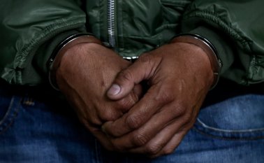 En el operativo también fueron decomisados casi 93.000 dólares. Colprensa