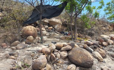 Ropa y zapatos de las personas heridas quedaron en el lugar del ataque. La Policía adelanta las investigaciones para esclarecer el hecho. La Opinión