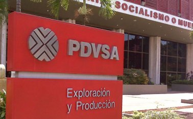 Utilizando bombas extractoras y una cisterna de Pdvsa, los imputados "habrían extraído 40.000 litros de sustancia inflamable". Internet