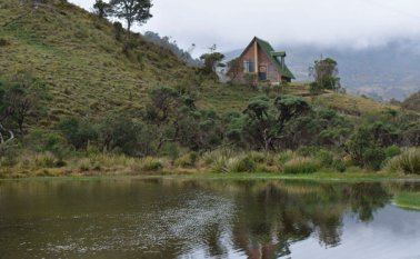 En el sitio pueden hospedarse los viajeros y pasar una amena noche rodeados de montañas. Edinsson Figueroa