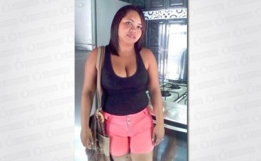 Los parientes de la mujer se percataron de lo que había sucedido y por eso la llevaron al baño para echarle agua. Colprensa