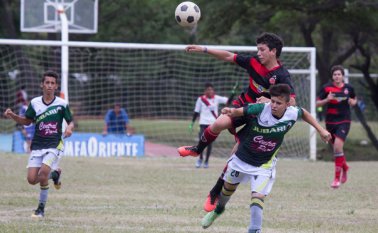 Vibrantes encuentros se han visto en la Primera Copa River Plate Cúcuta, con excelentes jugadores que aprovechan el torneo para mostrarse. Juan Pablo Cohen