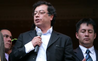 Se le aplicó la sanción de doce meses, que al no ocupar actualmente ningún cargo público se convierte en "sueldos devengados que debe pagarle a la Nación", cuya cuantía no se divulgó. Colprensa