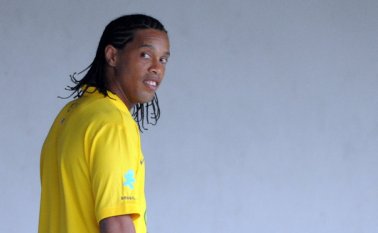 Ronaldinho habló de la renuncia de Messi a la selección Argentina. Archivo