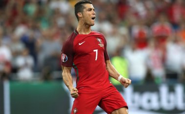 Ronaldo marcó el primer gol en la tanda de penales. AFP