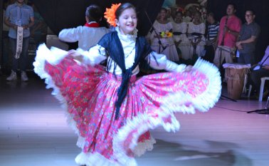 Uno de los hechos destacados de la Semana de la Fraternidad fue la masiva participación de los jóvenes en las actividades culturales y deportivas. De esa forma se están incentivando las manifestaciones artísticas. Javier Sarabia