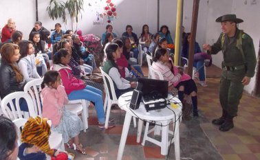 Madres gestantes y lactantes participaron en la charla sobre prevención del consumo de drogas. Roberto Ospino