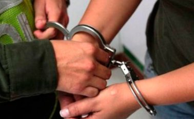 El padre y la madrastra de la pequeña tendrán que responder por el delito de violencia intrafamiliar. Colprensa