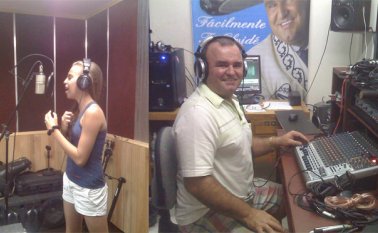 Los estudiantes graban sus primeros discos en el estudio del profe Rincón García, quien lleva 11 años con su escuela musical Fundación un Canto por la Paz. Cortesía