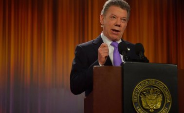 Juan Manuel Santos le insistió al ministro de la Defensa, Luis Carlos Villegas, que militarice las vías para garantizar la seguridad a los camioneros que quieran transitar. Colprensa