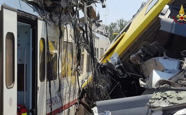 Los trenes eran operados por la empresa privada Ferrotramviaria, que conecta Bari con las ciudades al norte y el aeropuerto. AFP