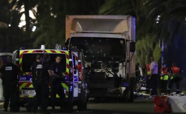 Un hombre mató con su camión a al menos 84 personas. AFP